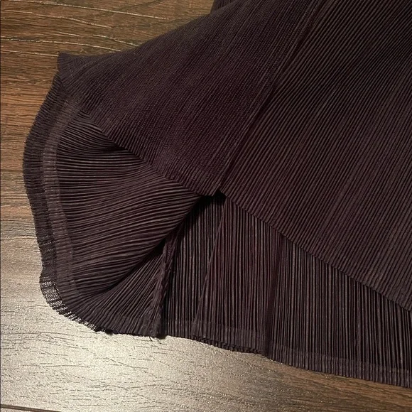 PLEATS PLEASE STYLE DRESS - Picture 8 of 8